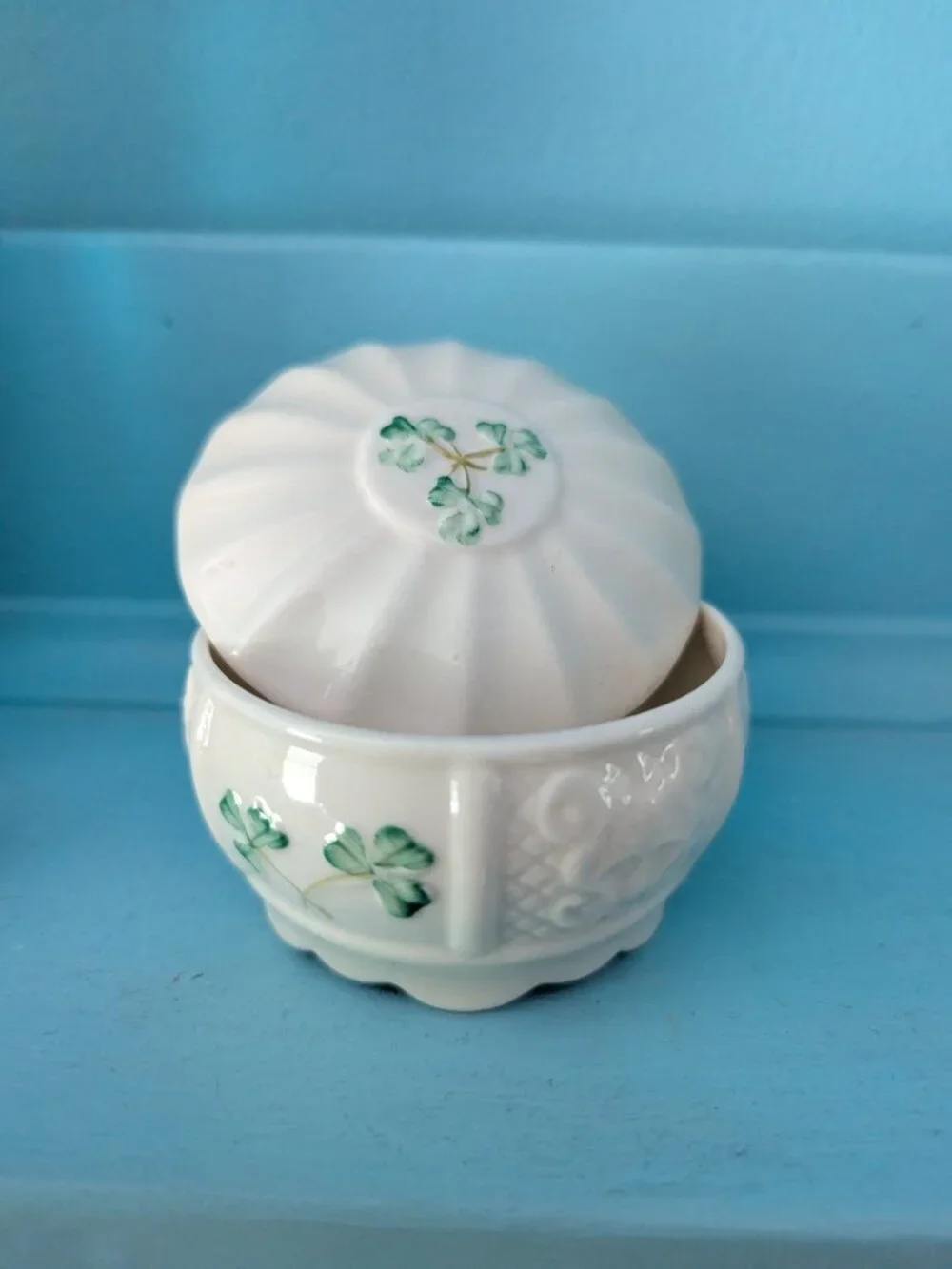 Belleek shamrocks diameter
